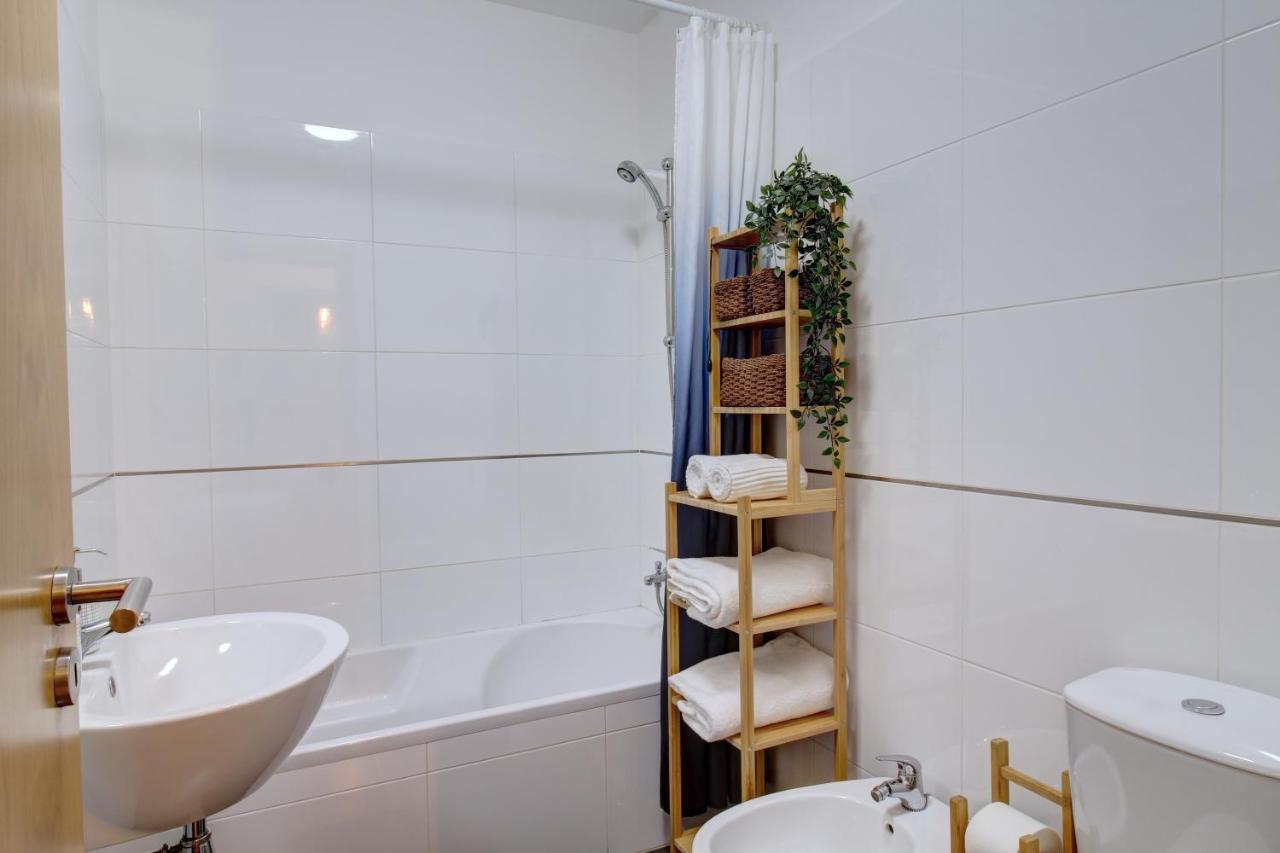Spacious Terrace, Swimming Pool, Private Parking Olhão Εξωτερικό φωτογραφία
